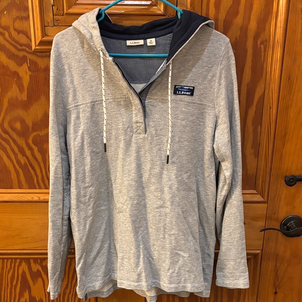 L.L. Bean Heather Gray women’s Pullover Hoodie